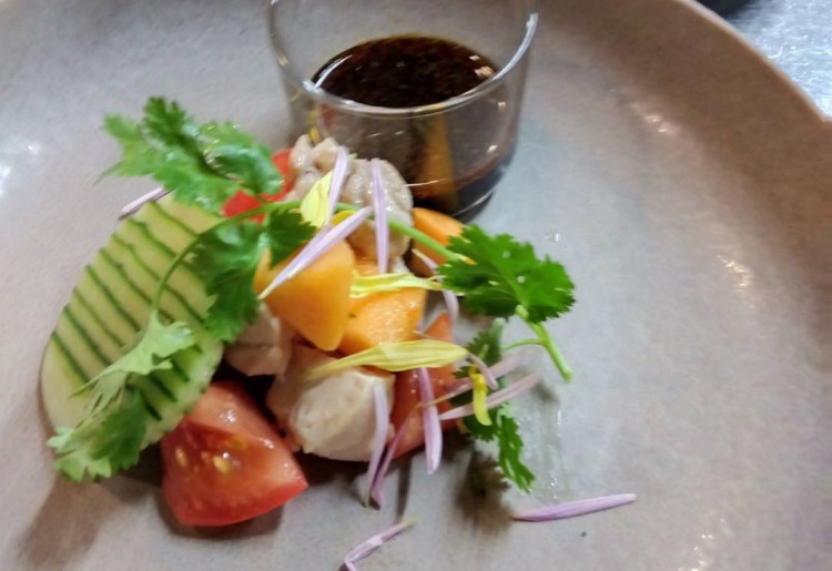 その日だけの料理やご予算にあわせたコース料理もご予約受付しております。